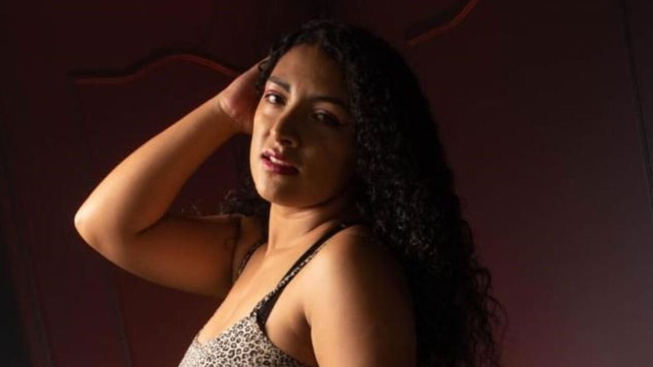 Catch CamilaKaty’s Private Cam Show