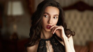 Catch CarolinaBravo’s Private Cam Show