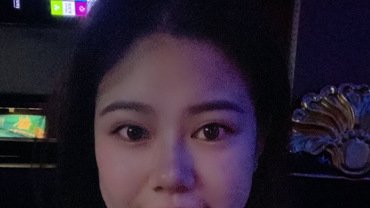 Catch ChenLin’s Private Cam Show