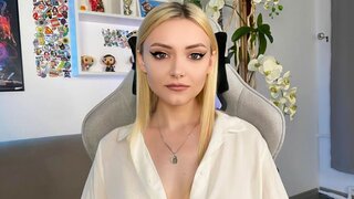 Catch CindyFors’s Private Cam Show