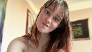 Catch DaisyMilsy’s Private Cam Show