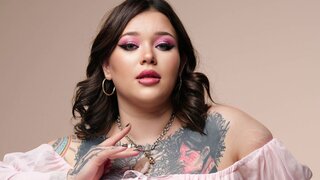 Catch DaisyeMoon’s Private Cam Show