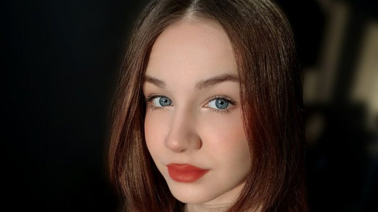 Catch DanaBlaer’s Private Cam Show