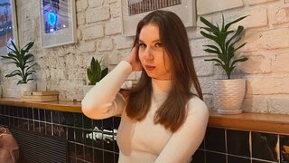 Catch DarleneHadley’s Private Cam Show