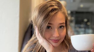 Catch DelorasPuntillo’s Private Cam Show