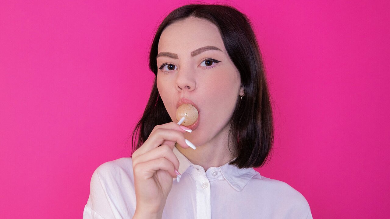 Catch DianaNealy’s Private Cam Show