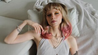 Catch DoloresPalmer’s Private Cam Show