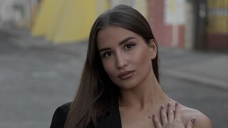 Catch DorisHersey’s Private Cam Show