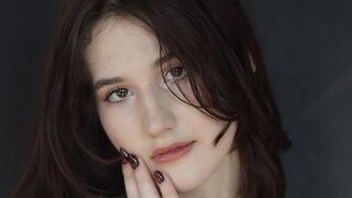 Catch EdythBain’s Private Cam Show