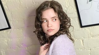 Catch EffyLounge’s Private Cam Show