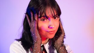 Catch ElizabethThaylor’s Private Cam Show