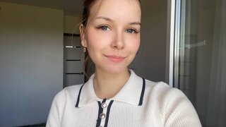 Catch EmiliaEvanse’s Private Cam Show