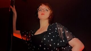 Catch EmmilyMoon’s Private Cam Show
