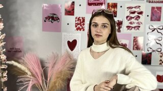 Catch FionaPreli’s Private Cam Show