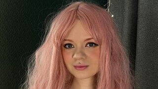 Catch FreyaLosman’s Private Cam Show