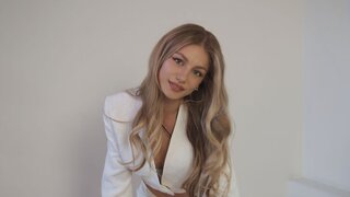 Catch GabriellaOlsen’s Private Cam Show