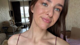 Catch GingerWareham’s Private Cam Show