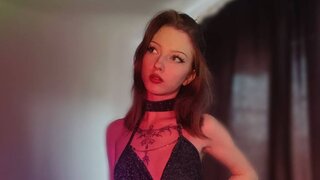 Catch GlennaAlman’s Private Cam Show