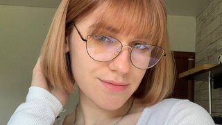 Catch HollisCordner’s Private Cam Show