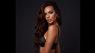 Catch InesMoore’s Private Cam Show