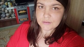Catch IonyEllaa’s Private Cam Show