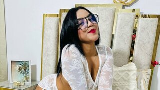 Catch JasmineCortana’s Private Cam Show