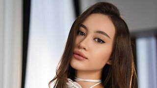 Catch Julis’s Private Cam Show