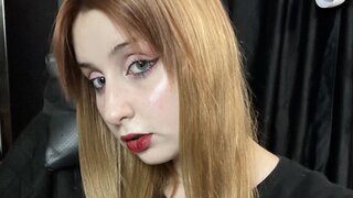 Catch KailyLooly’s Private Cam Show