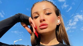 Catch KatyMonro’s Private Cam Show