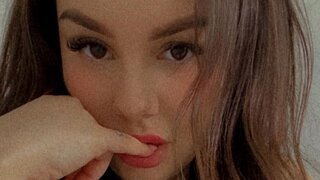 Catch KendalWilsoms’s Private Cam Show