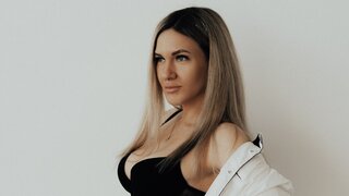 Catch KendraRock’s Private Cam Show
