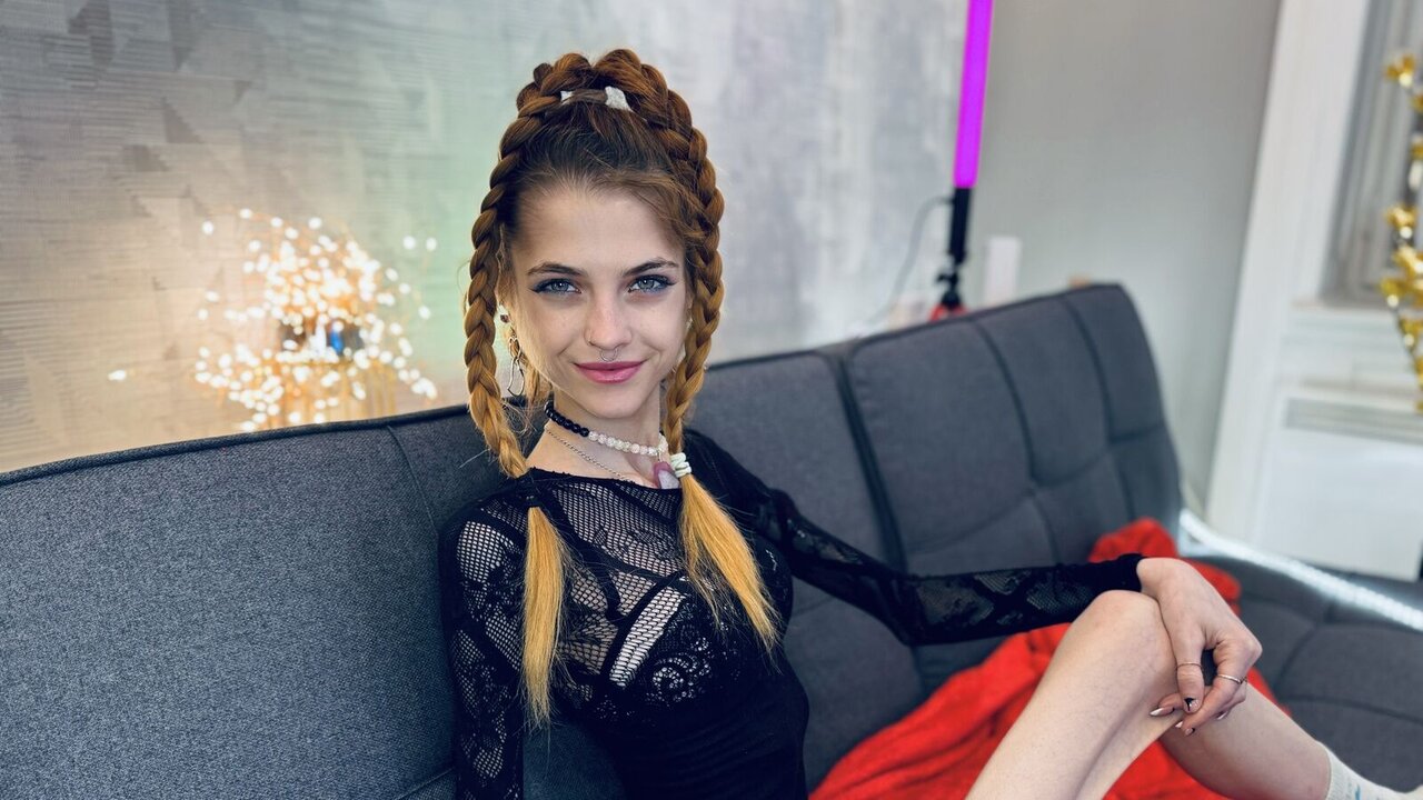 Catch KittyRaine’s Private Cam Show