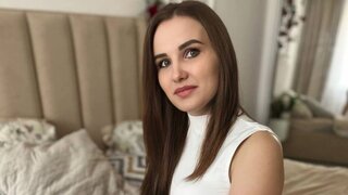 Catch KrisPe’s Private Cam Show