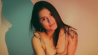 Catch KylaWalls’s Private Cam Show