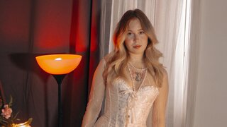 Catch LanaRoselle’s Private Cam Show