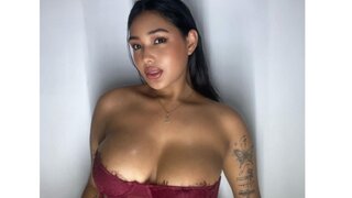 Catch LaurenKaterine’s Private Cam Show