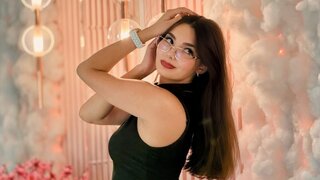 Catch LeaMelone’s Private Cam Show