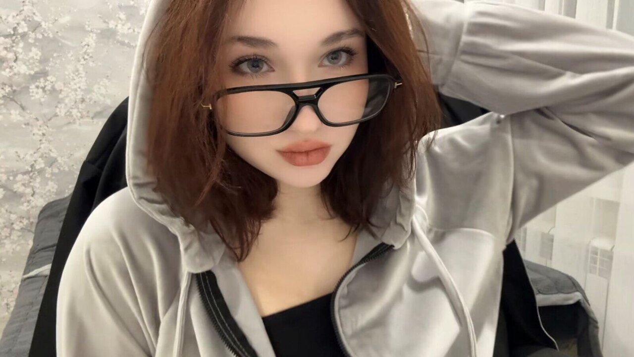 Catch LexiCourtney’s Private Cam Show