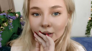 Catch LeyWelie’s Private Cam Show