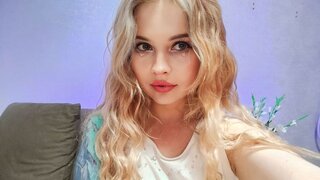 Catch LiliJana’s Private Cam Show