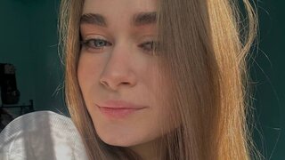 Catch LiliaFeti’s Private Cam Show