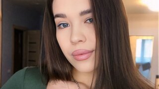 Catch LilyAflen’s Private Cam Show