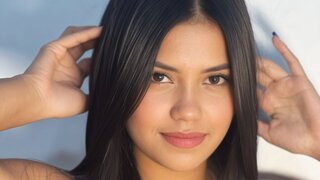 Catch LizPenelope’s Private Cam Show