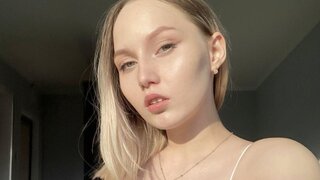 Catch LunaAshes’s Private Cam Show