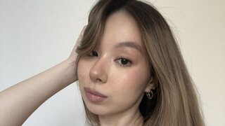 Catch LynDobb’s Private Cam Show
