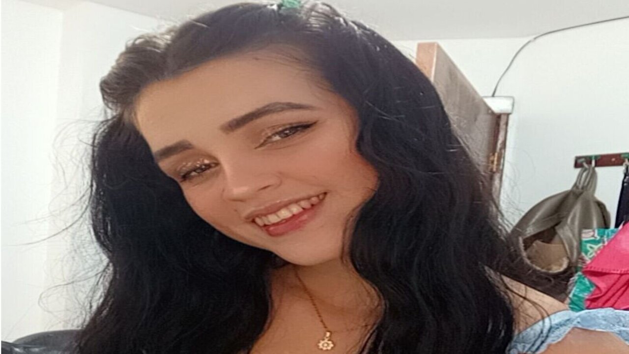 Catch MaferCute’s Private Cam Show