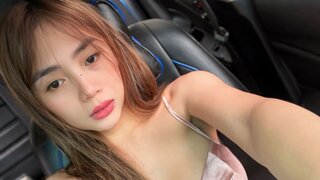 Catch MariaEllamae’s Private Cam Show