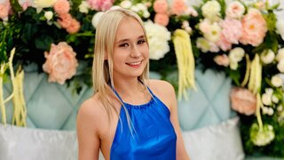 Catch MartaBrooks’s Private Cam Show