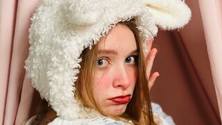 Catch MayaCinabon’s Private Cam Show