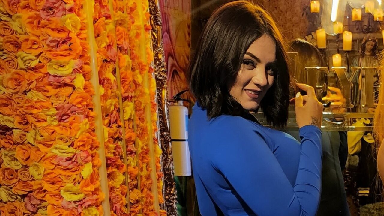 Catch MeridaMoon’s Private Cam Show